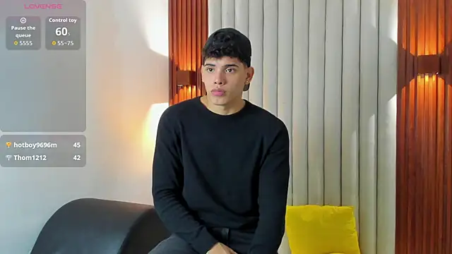 Snapshot of Justin_mack chatting on 28, 10, 2025 Justin mack online show from 28, 10, 2025