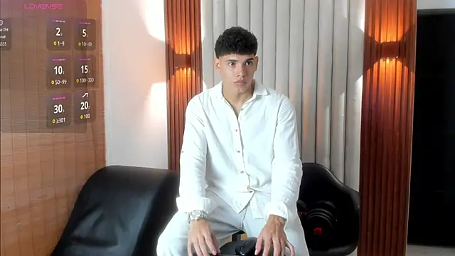 Snapshot of Justin_mack chatting on 10, 10, 2025 Justin mack online show from 10, 10, 2025