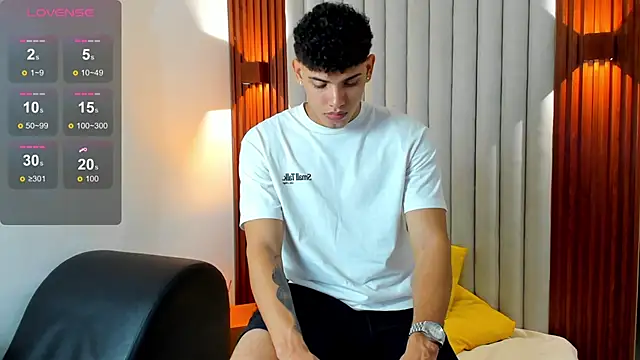 Snapshot of Justin_mack chatting on 1, 11, 2025 Justin mack online show from 1, 11, 2025