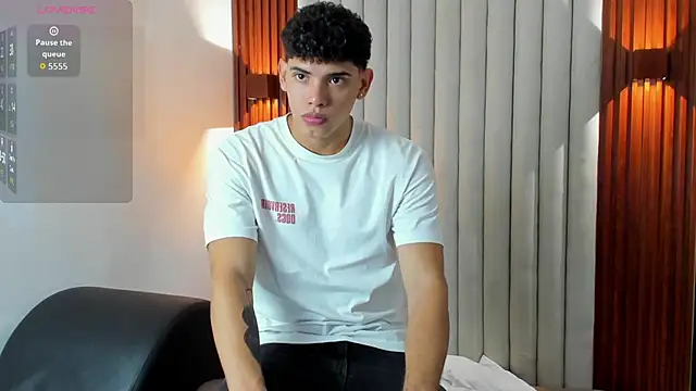 Snapshot of Justin_mack chatting on 25, 10, 2025 Justin mack online show from 25, 10, 2025