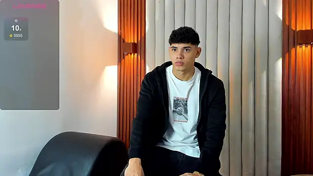 Snapshot of Justin_mack chatting on 21, 11, 2025 Justin mack online show from 21, 11, 2025