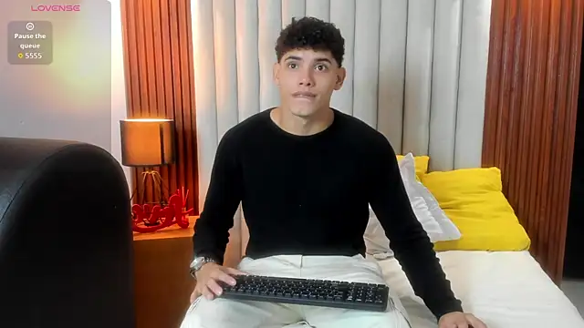 Snapshot of Justin_mack chatting on 12, 10, 2025 Justin mack online show from 12, 10, 2025