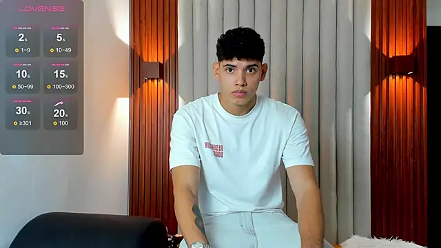 Snapshot of Justin_mack chatting on 28, 11, 2025 Justin mack online show from 28, 11, 2025