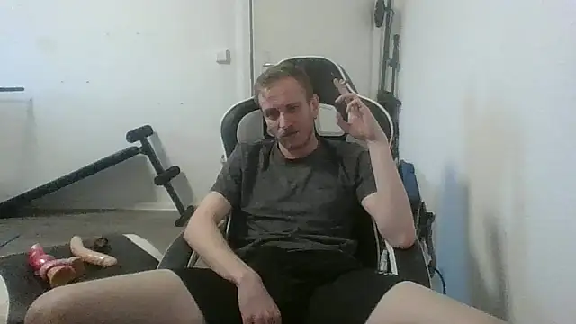 Snapshot of tonysworld95 chatting on 20, 3, 2025 tonysworld95 online show from 20, 3, 2025