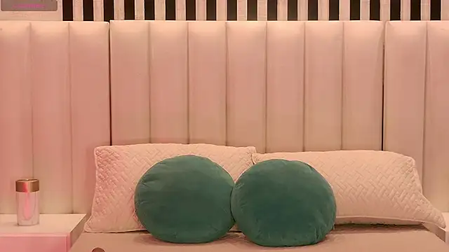 AmaiaHaywood online show from 8, 1, 2026