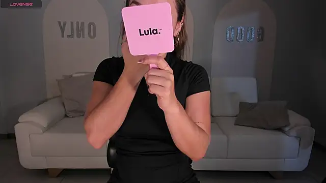 Snapshot of AmaiaHaywood chatting on 31, 10, 2025 AmaiaHaywood online show from 31, 10, 2025