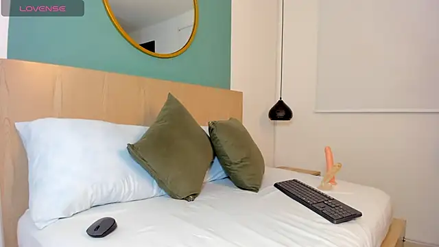 Snapshot of dalila_harris chatting on 21, 11, 2025 dalila harris online show from 21, 11, 2025