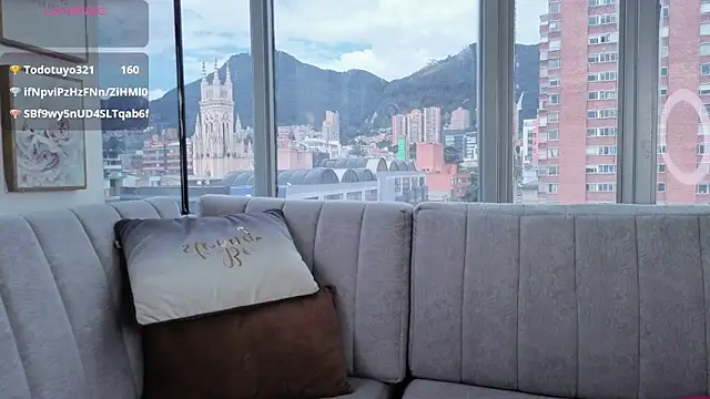 Daphne chers online show from 7, 4, 2026