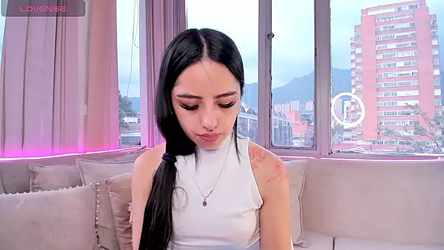 Daphne chers online show from 1, 12, 2025