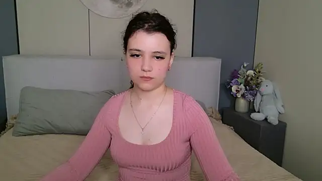 Pauline Heaven online show from 5, 7, 2026