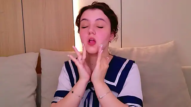 Pauline Heaven online show from 16, 6, 2026