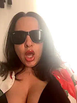 laarti online show from 11, 10, 2025