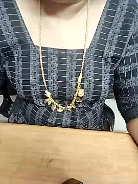Snapshot of Tamil_Radha chatting on 9, 10, 2025 Tamil Radha online show from 9, 10, 2025