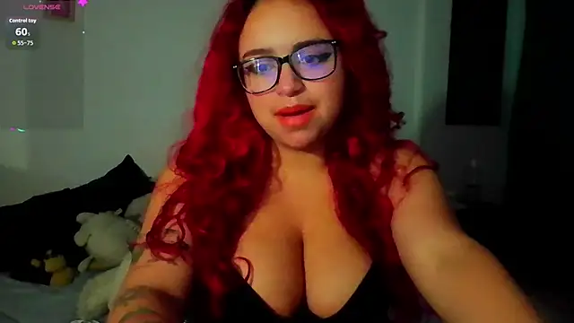 Snapshot of EstefyTabbo chatting on 4, 6, 2026 EstefyTabbo online show from 4, 6, 2026