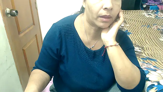 Snapshot of Siblleyx chatting on 8, 10, 2025 Siblleyx online show from 8, 10, 2025