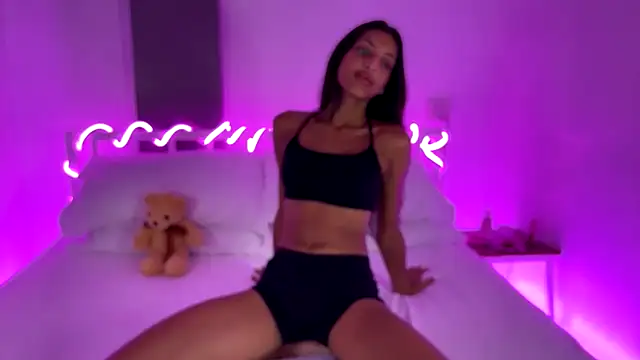 alanaexplicit69 online show from 5, 3, 2025