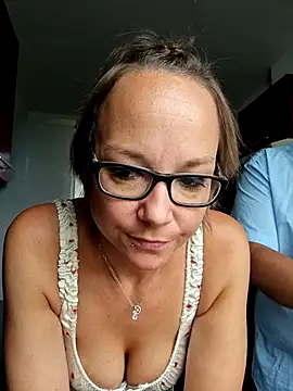 Snapshot of Fuxy-love69 chatting on 2, 6, 2026 Fuxy-love69 online show from 2, 6, 2026