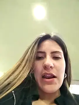 Andrea18 blonde online show from 5, 3, 2025