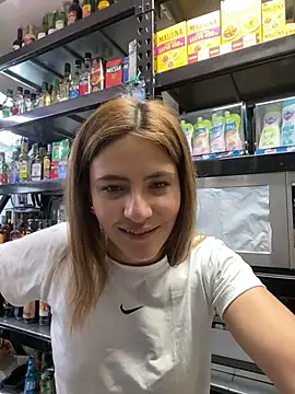 Andrea18 blonde online show from 14, 7, 2026