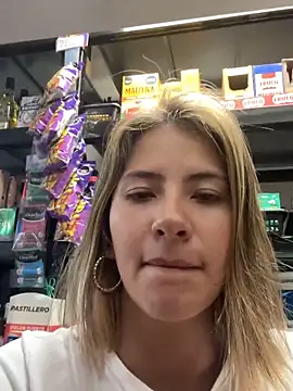 Andrea18 blonde online show from 27, 10, 2025