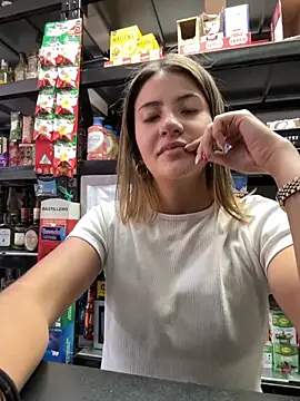 Andrea18 blonde online show from 21, 12, 2025