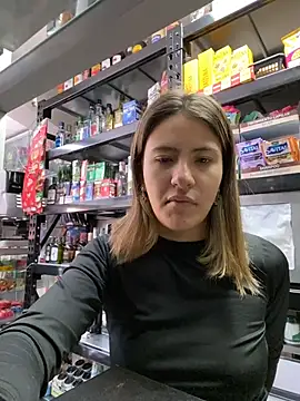 Andrea18 blonde online show from 5, 3, 2026