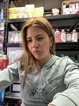 Andrea18 blonde online show from 21, 6, 2026