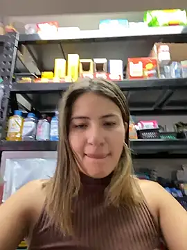 Andrea18 blonde online show from 25, 2, 2026