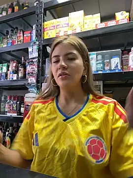 Andrea18 blonde online show from 3, 7, 2026