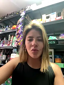 Andrea18 blonde online show from 3, 11, 2025