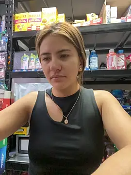 Andrea18 blonde online show from 21, 7, 2026