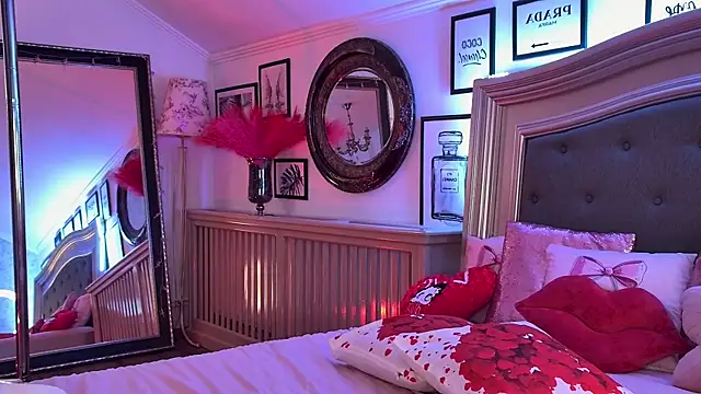 Amber Luna online show from 10, 7, 2026