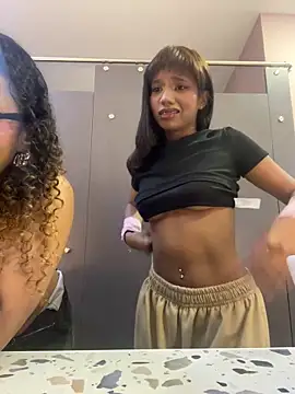 Gigi Strawberry online show from 12, 2, 2026