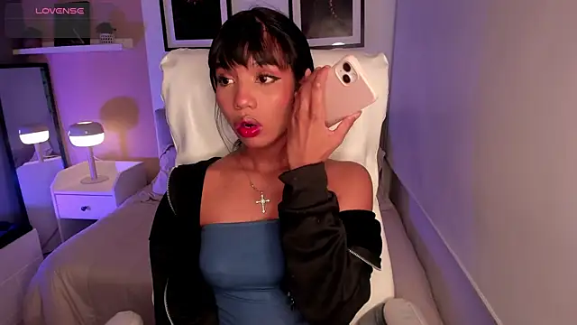 Snapshot of Gigi_Strawberry chatting on 24, 10, 2025 Gigi Strawberry online show from 24, 10, 2025