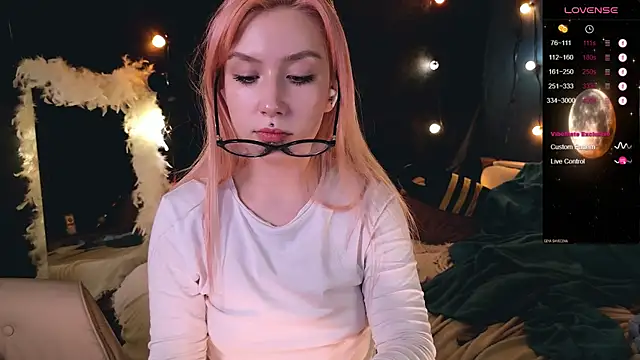 Bibi Iva online show from 19, 5, 2026