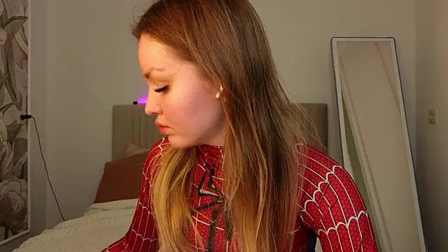 Lora Rosee online show from 19, 9, 2025