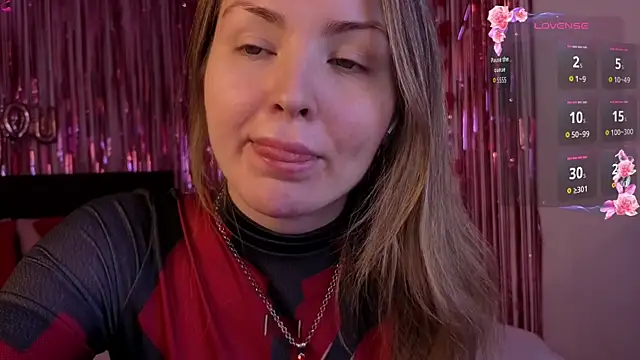 Lora Rosee online show from 30, 3, 2026