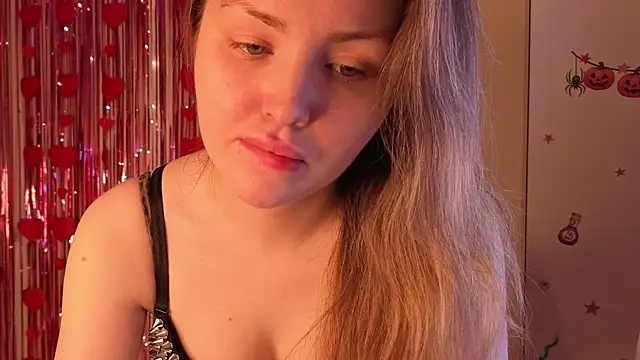 Snapshot of Lora_Rosee chatting on 23, 6, 2026 Lora Rosee online show from 23, 6, 2026