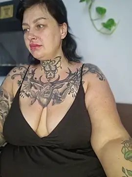 CannabisQueenn online show from 8, 7, 2026