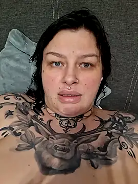 CannabisQueenn online show from 3, 4, 2026