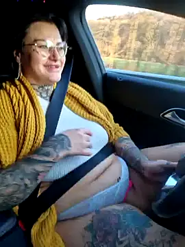 CannabisQueenn online show from 2, 2, 2025