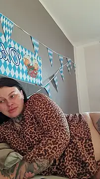 CannabisQueenn online show from 2, 10, 2025