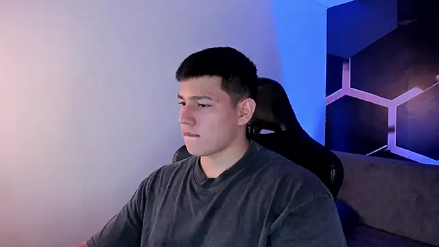 JamesCr  online show from 21, 2, 2026