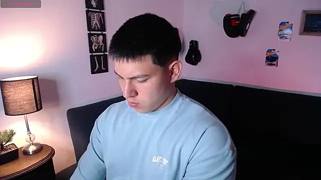 JamesCr  online show from 11, 3, 2026