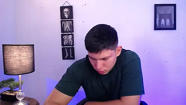 JamesCr  online show from 5, 11, 2025