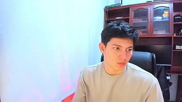 JamesCr  online show from 5, 2, 2025
