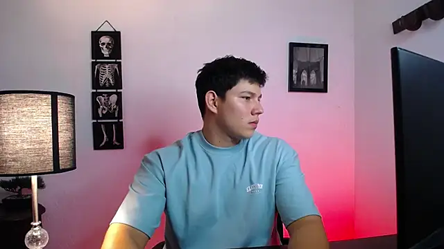 JamesCr  online show from 21, 10, 2025