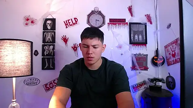 JamesCr  online show from 31, 10, 2025