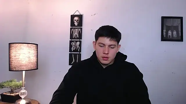 JamesCr  online show from 22, 11, 2025