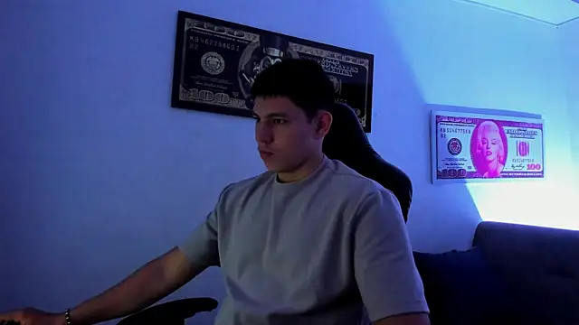 JamesCr  online show from 28, 2, 2025